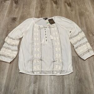 Tommy Bahama NWT embroidered peasant blouse top